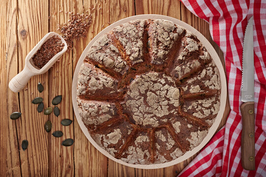 Kürbiskernbrot Images – Browse 257 Stock Photos, Vectors, and Video ... Kürbiskernbrot Images – Browse 257 Stock Photos, Vectors, and Video ...