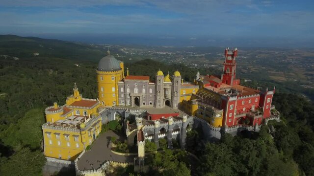 Parque e Palacio Nacional da Pena, Sintra Portugal, vista aerea