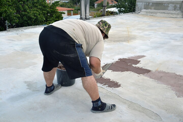 worker with shovel