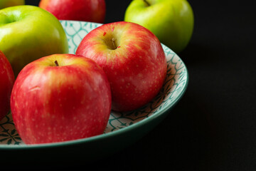 apples in a bowl
