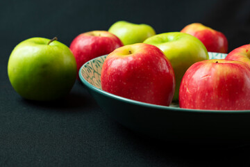 red and green apples