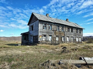Obraz premium Abandoned house in Teriberka, Kola peninsula, Russia