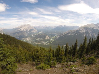 Fototapeta na wymiar Banff from the mountain