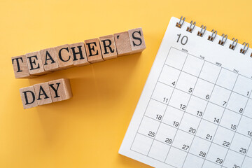 教師の日（10月5日）｜「TEACHER'S DAY」と書かれたスタンプとカレンダー