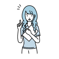 立って書類を手に持って何かひらめいたポロシャツの女性