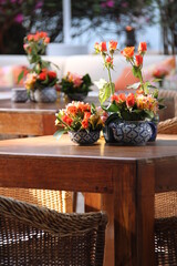 Obraz na płótnie Canvas table with flowers