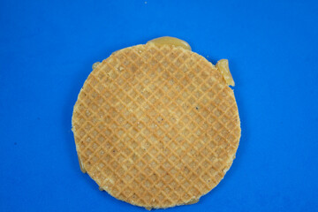  crackers with cumin ona  a plate