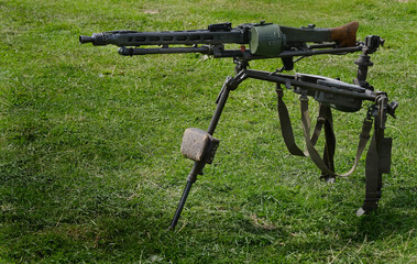 The MG 34 is a German recoil-operated air-cooled machine gun, first tested in 1929, introduced in 1934. MG42 introduced later. pressed steel manufacture.