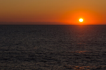 Fototapeta premium Sunset on the sea, on the Atlantic Ocean
