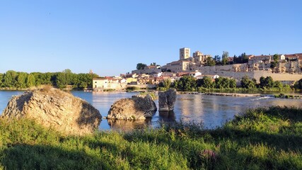 Fototapeta na wymiar Zamora city and Douro river, Castile Leon, Spain