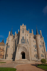 Fototapeta na wymiar Hermoso Palacio Episcopal de Astorga, España