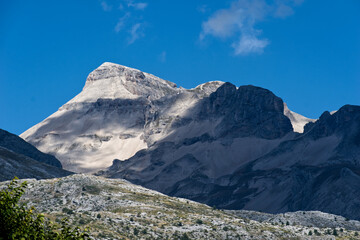 Montagne du Dévoluy; le grand ferrand 2758 m Haute Alpes
