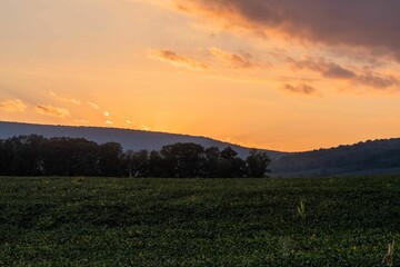Obraz premium Beautiful Adams County Sunset, McKnightstown, Pennsylvania, USA