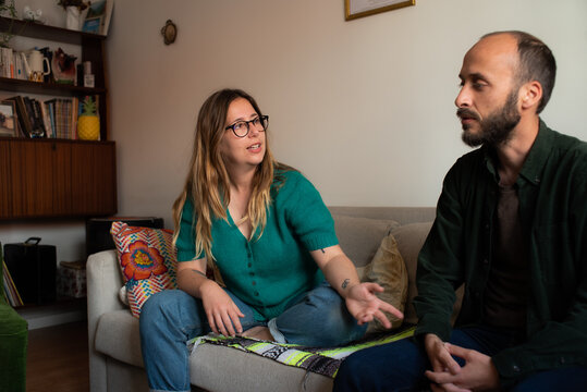 Couple at home during confinement