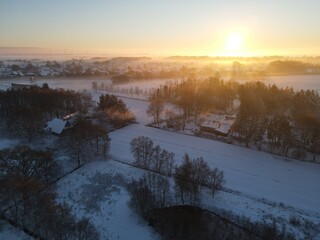 Sonnanaufgang bei Schnee