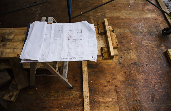 Building plans on workbench