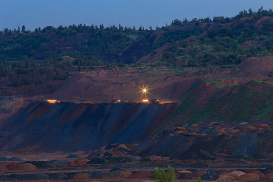 Backfilling Of Waste Rock Dumps In Mining Operations, Stockpiling Of Overburden In Waste Rock Dumps In Open-pit Mining Operations