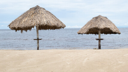 Fototapeta na wymiar beach with umbrellas