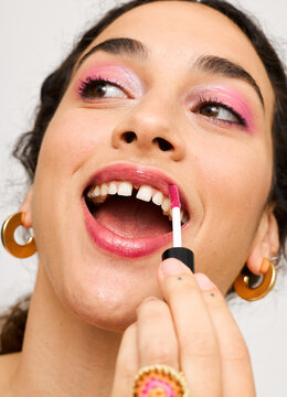 lipgloss portrait from below