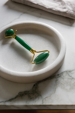 Jade facial roller
