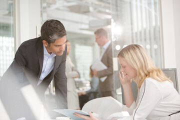 Fototapeta premium Business people talking in office