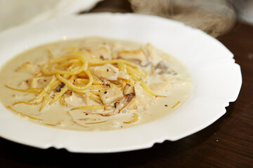 Carbonara pasta in a bowl