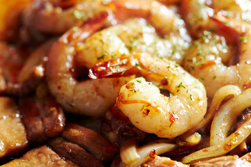 fried shrimp with garlic and onion