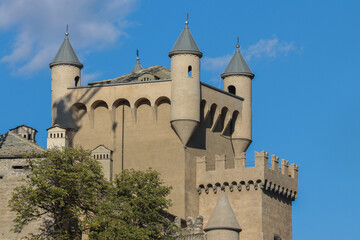 Fototapeta na wymiar Particolare del Castello di Saint Pierre, detto anche Castello delle Fate.