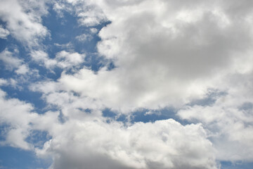 Obraz premium White Clouds on Open Blue Bright Sky 