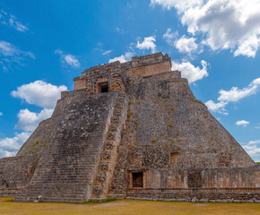 Obraz na płótnie Canvas Mayan Magician Pyramid, Uxmal, Yucatan, Mexico.