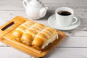 Sweet bread with cream and coconut.