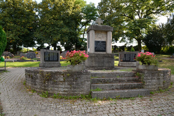 friedhof, kriegsopfergedenkstätte