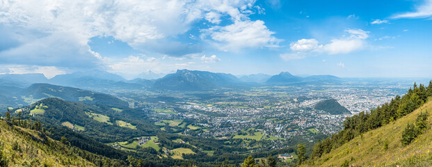 Fototapeta premium Salzburg vom Gaisberg aus gesehen