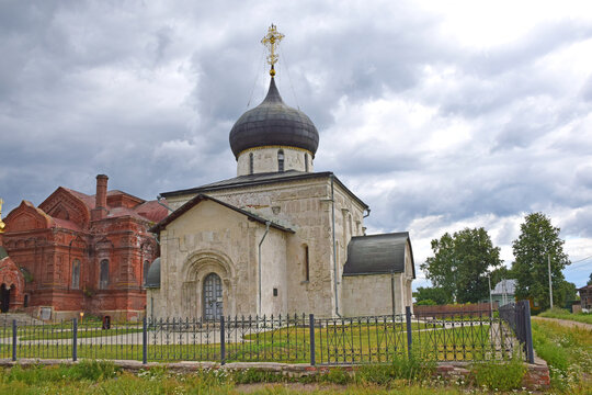St. George's Cathedral is built on the foundation of the Church of St. George, which was built in 1152 by Prince Yuri. In 1230, Prince Svyatoslav built a new church. Russia, Yuryev, August 2021.