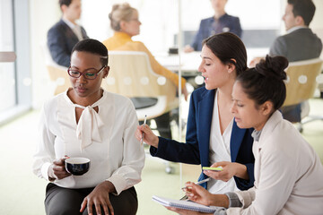 Business people brainstorming in relax zone