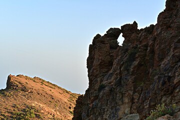 Fototapeta na wymiar Atardecer en el Teide con calima en el aire