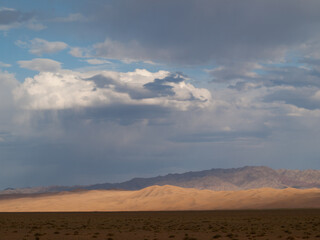 khongoryn Els sand dunes landscape