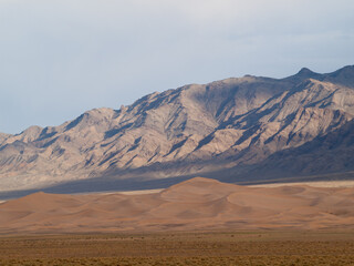 Fototapeta na wymiar Khongoryn Els sand dunes landscape