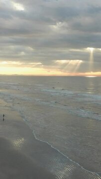 Nascer do sol no mar