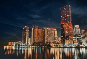 Naklejka premium country skyline at night miami Brickell panorama marina reflections lights buildings skyscrapers luxury 