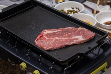 キャンプ飯　アウトドア料理　男飯　休日の過ごし方　