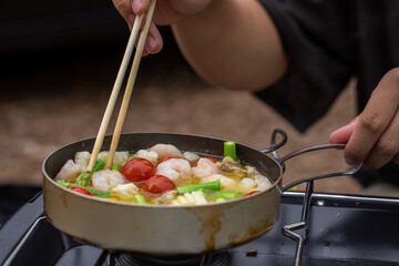 アヒージョ　キャンプ飯　外で過ごす休日　おうちじかん　にんにく料理　おそとごはん