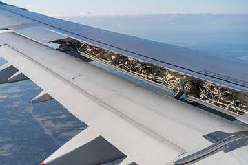 Incredible view from a airplane window 
