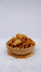 Spicy Gnetum Gnemon Crackers