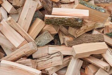 Rolgordijnen Gehakt eikenhout brandhout © PHOTOEURO