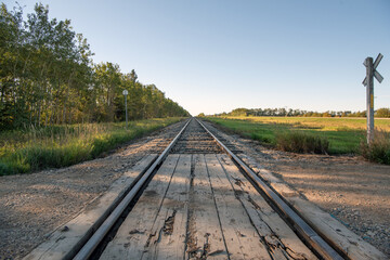 Obraz premium Railroad tracks in rural Saskatchewan on the prairies of Canada.