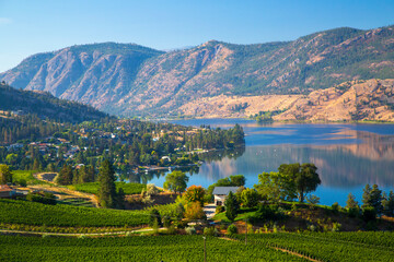 Fototapeta premium Skaha Lake Okanagan Falls Penticton British Columbia