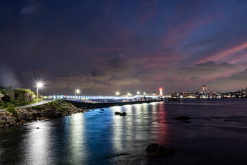 city harbour bridge at night