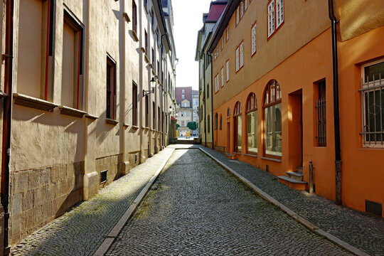 Rittergasse Bilder – Durchsuchen 266 Archivfotos, Vektorgrafiken und ...