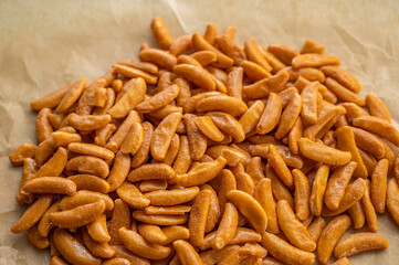 たくさんの柿の種